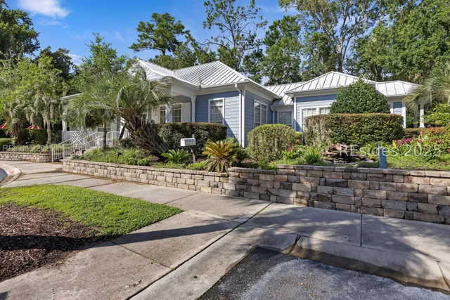 $230,000 | 100 Kensington Boulevard, Unit 821, Bluffton, SC 29910