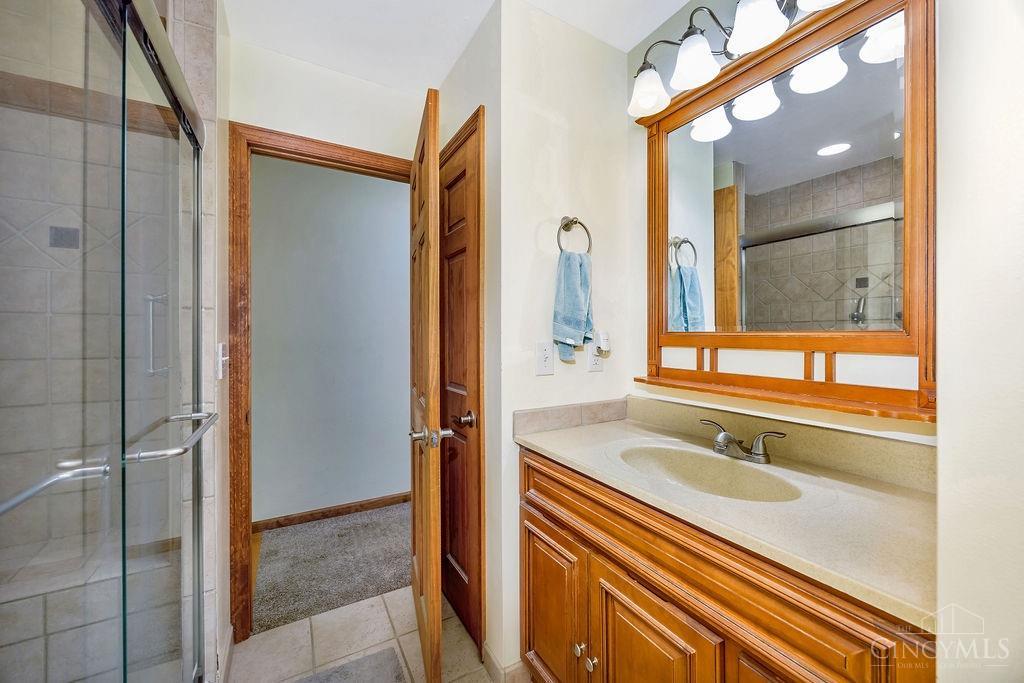 641 Hamilton New London Road Hamilton, OH 45013 - Photo 27 of 41