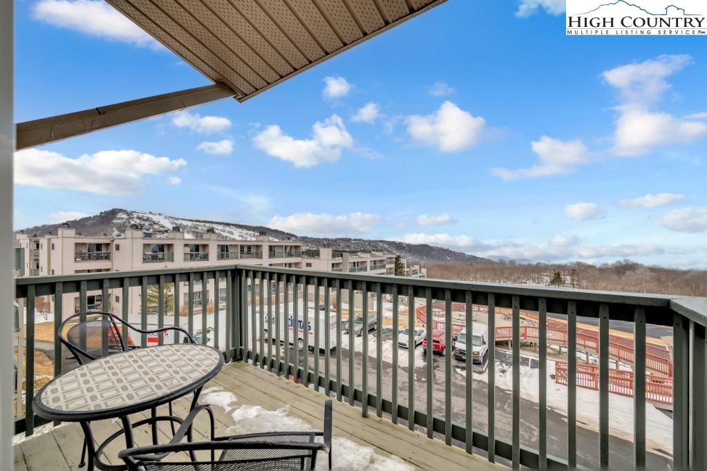 301 Pinnacle Inn Road, Unit 4314 Beech Mountain, NC 28604 - Photo 1 of 39 Gallery Image 1