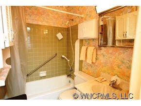 265 Oak Hill Road Candler, NC 28715 - Photo 14 of 19 Gallery Image 14