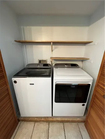 $2,050 | 7026 Lake Avenue, Williamson, NY 14589