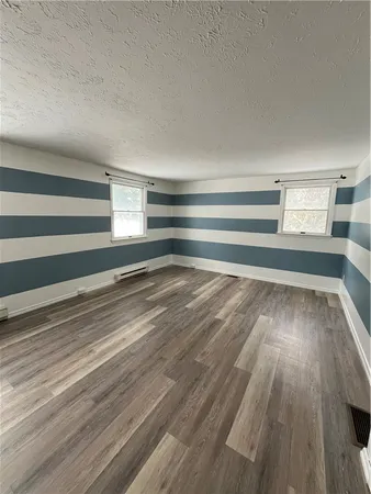 $2,050 | 7026 Lake Avenue, Williamson, NY 14589