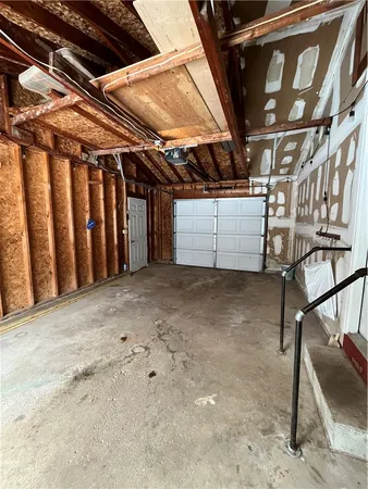 $2,050 | 7026 Lake Avenue, Williamson, NY 14589