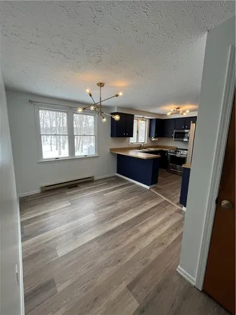 $2,050 | 7026 Lake Avenue, Williamson, NY 14589