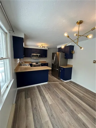 $2,050 | 7026 Lake Avenue, Williamson, NY 14589