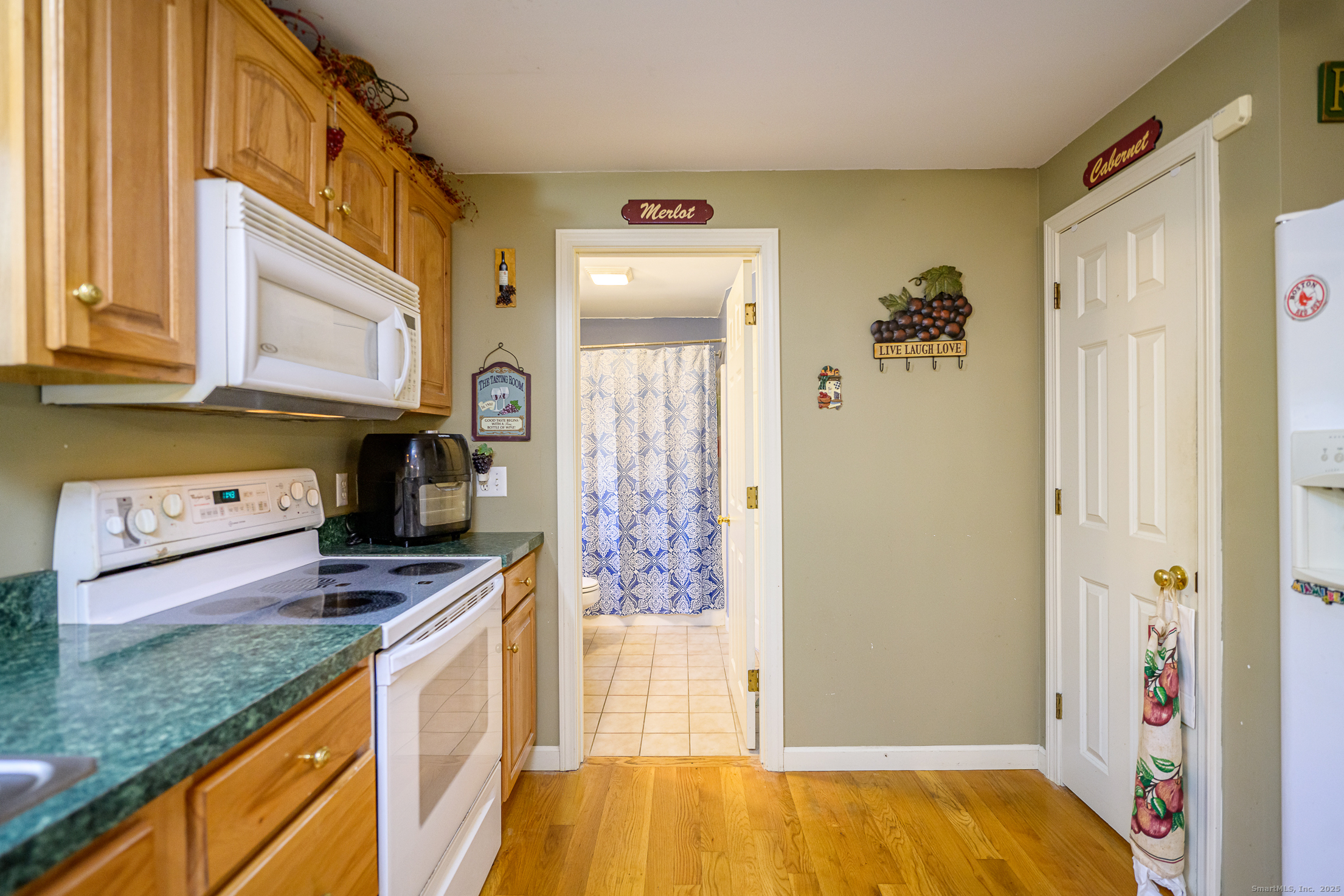 40 Hagstrom Road Thompson, CT 06255 - Photo 13 of 38