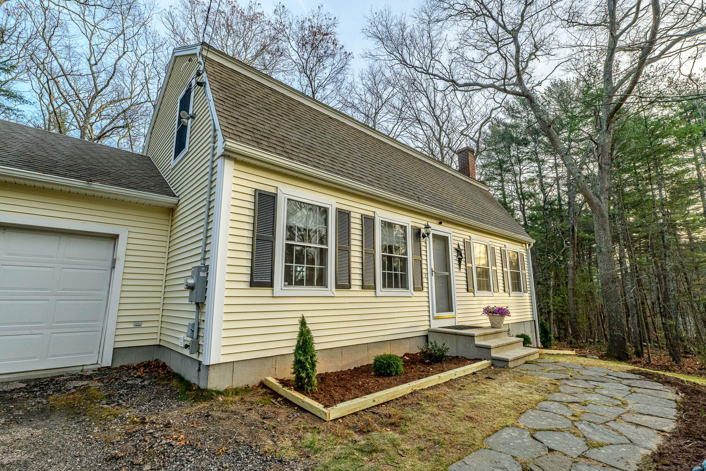 40 Hagstrom Road Thompson, CT 06255 - Photo 4 of 38