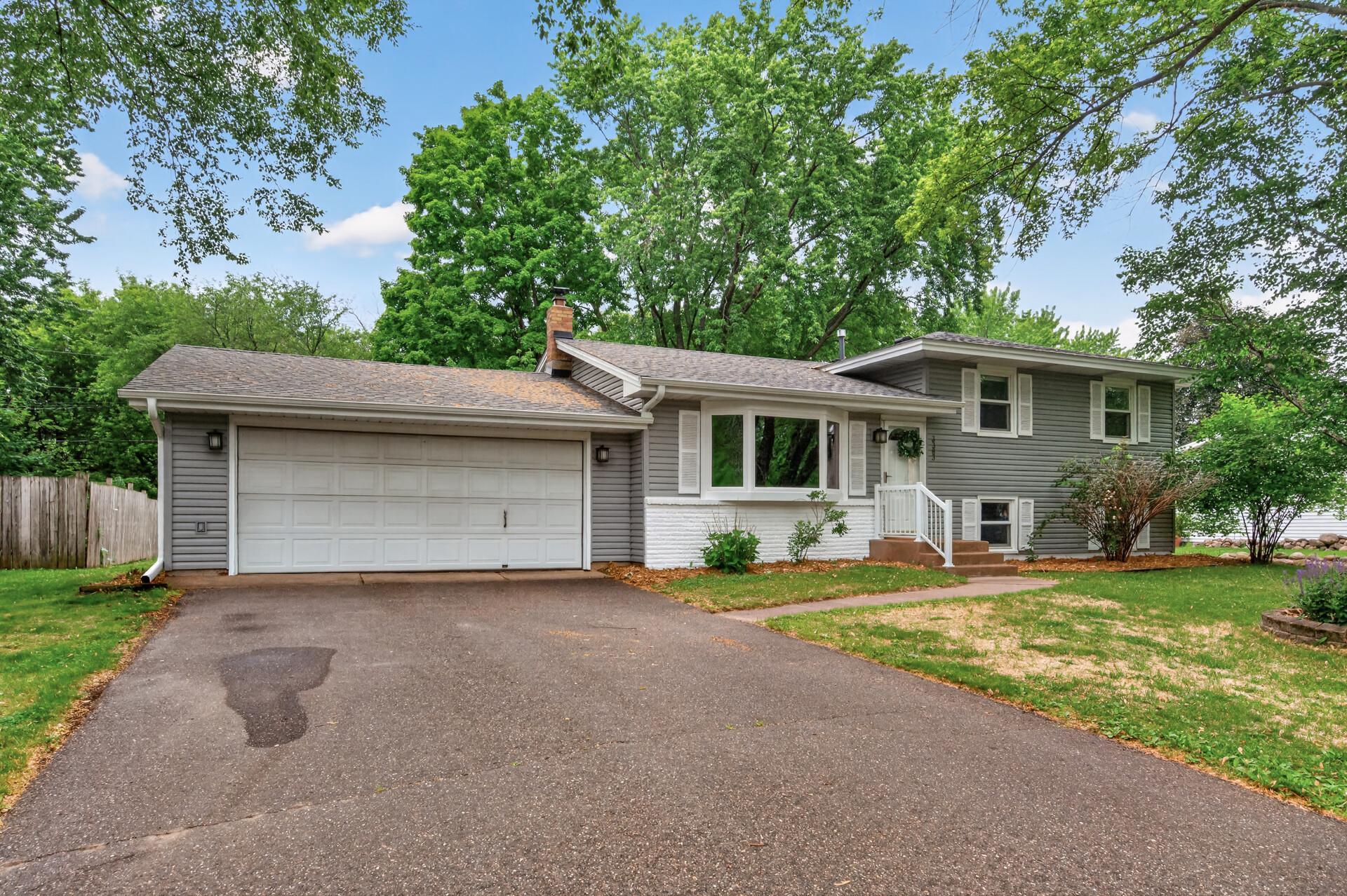 3383 Buckbee Road White Bear Lake, MN 55110 - Photo 3 of 43