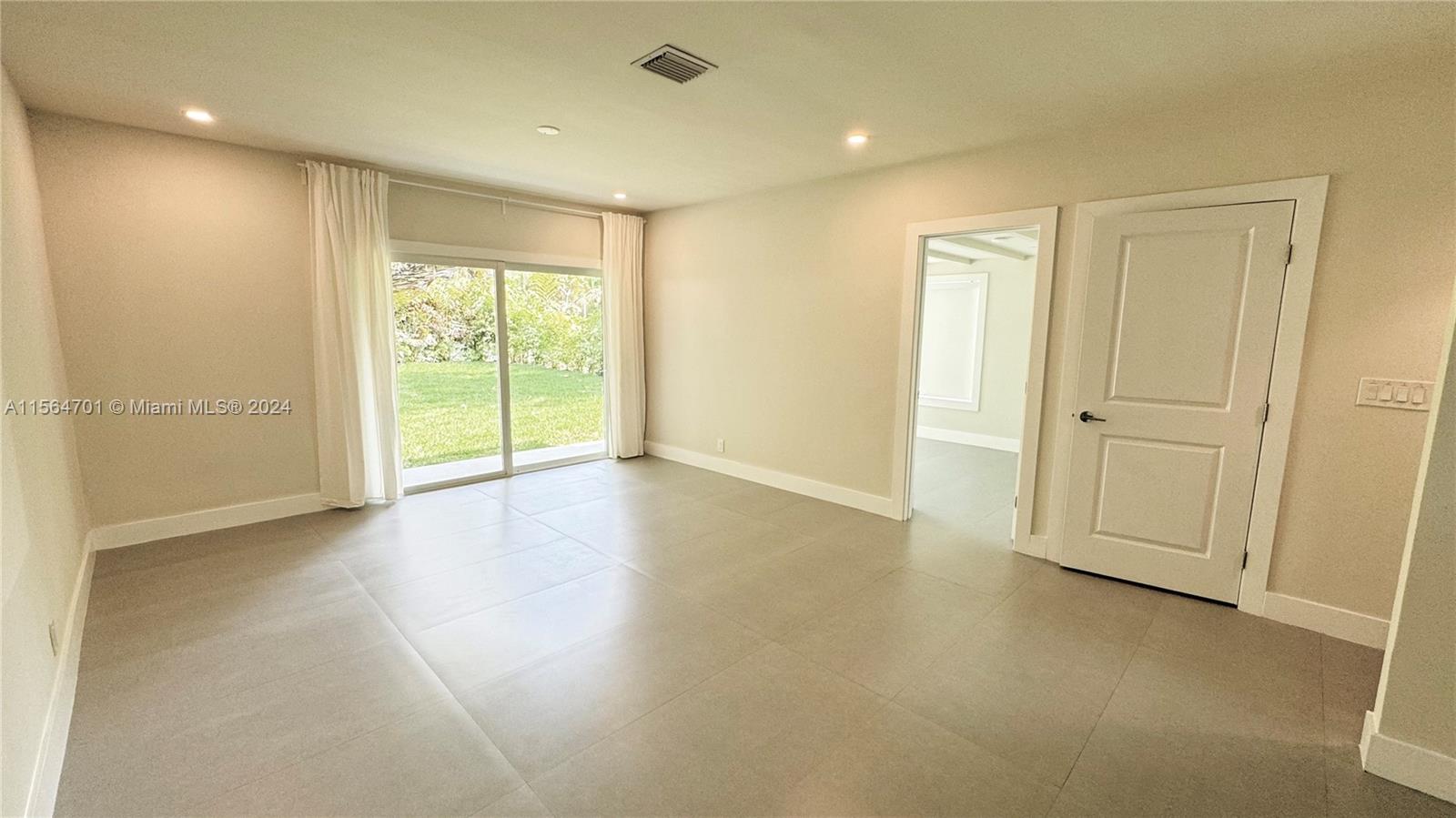 11775 Southwest 81st Road Pinecrest, FL 33156 - Photo 9 of 13 Gallery Image 9
