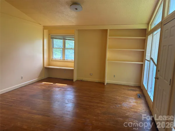 $1,950 | 724 Oakdale Drive, Statesville, NC 28677