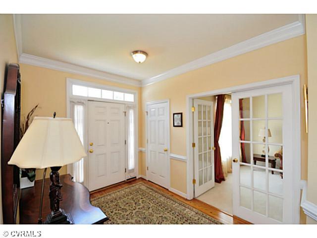 2729 Rudwick Road Glen Allen, VA 23060 - Photo 3 of 24 Foyer