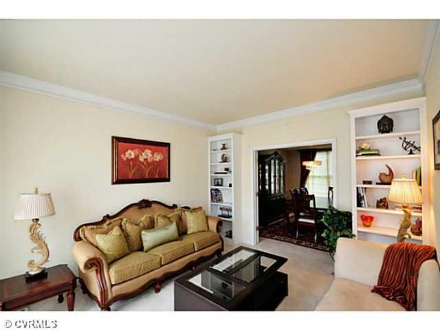 2729 Rudwick Road Glen Allen, VA 23060 - Photo 4 of 24 Living Room
