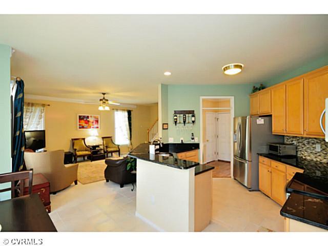 2729 Rudwick Road Glen Allen, VA 23060 - Photo 9 of 24 Kitchen