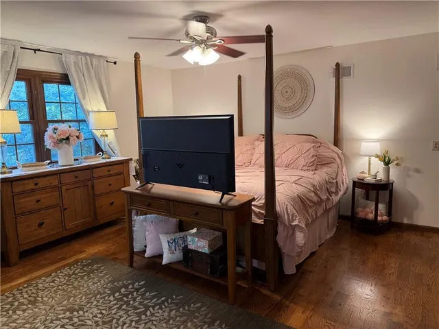 $799,999 | 12918 Lakeland Drive, St. Joseph, MO 64506