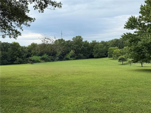 $799,999 | 12918 Lakeland Drive, St. Joseph, MO 64506