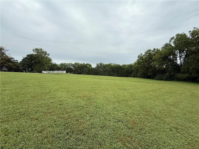 $799,999 | 12918 Lakeland Drive, St. Joseph, MO 64506