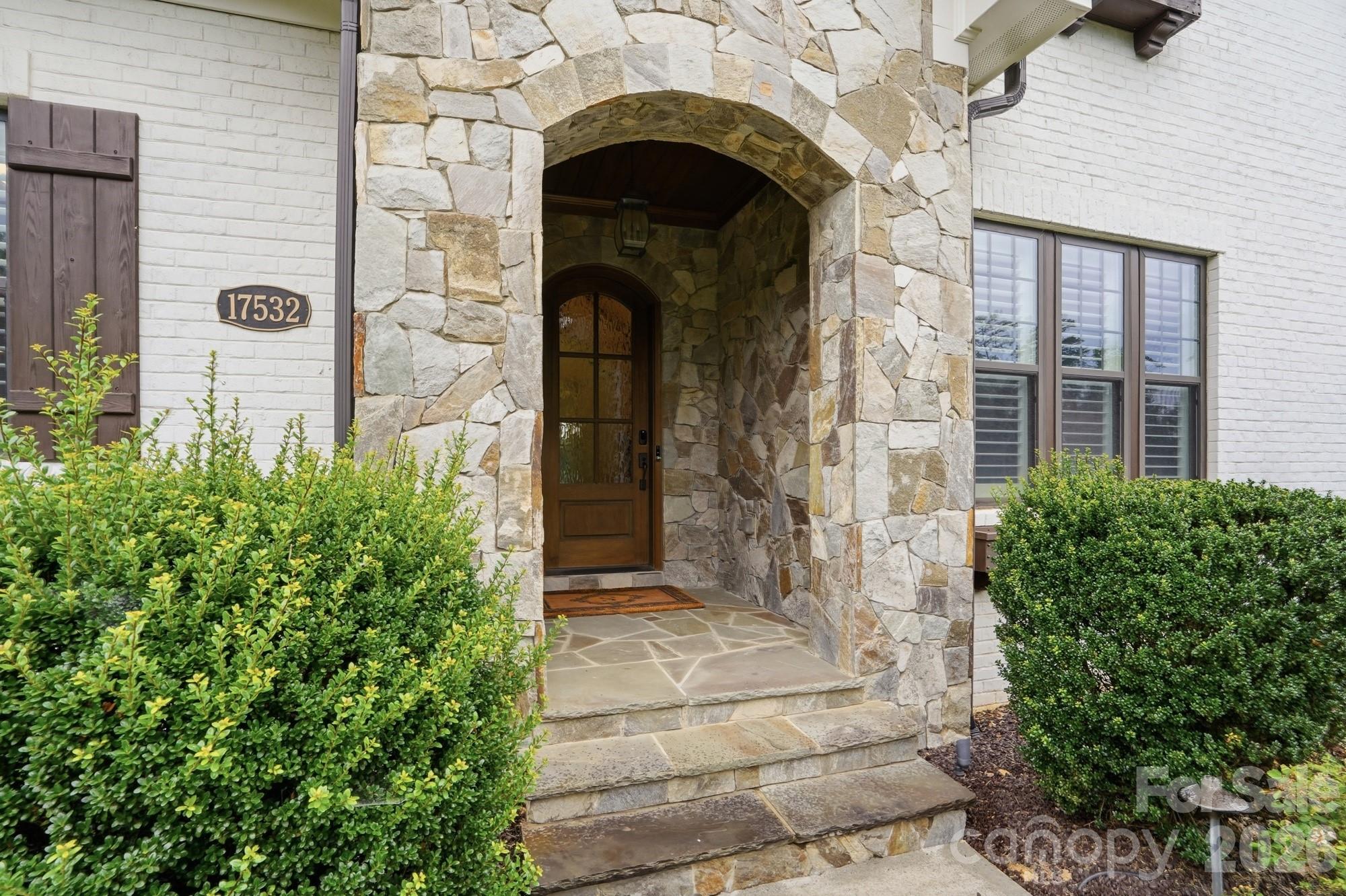 17532 Gillican Overlook Road, Unit 109 Davidson, NC 28036 - Photo 3 of 48
