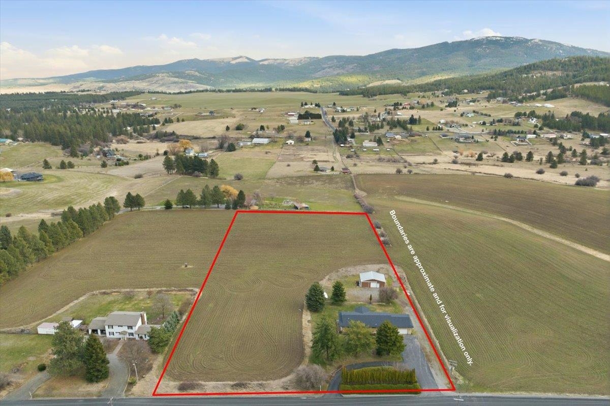 5621 South Conklin Road Greenacres, WA 99016 - Photo 2 of 50