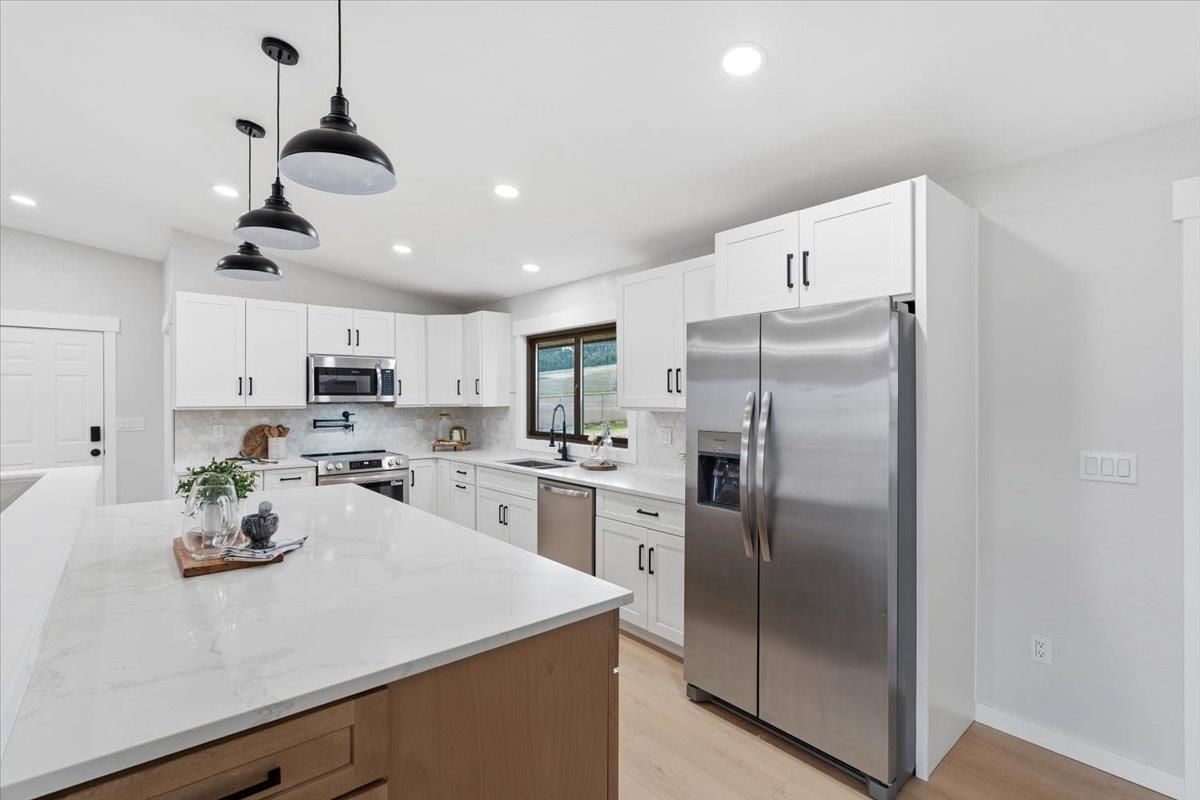 5621 South Conklin Road Greenacres, WA 99016 - Photo 5 of 50