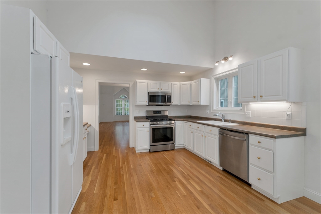 20 Hampton Meadows, Unit 20 Hampton, NH 03842 - Photo 11 of 40