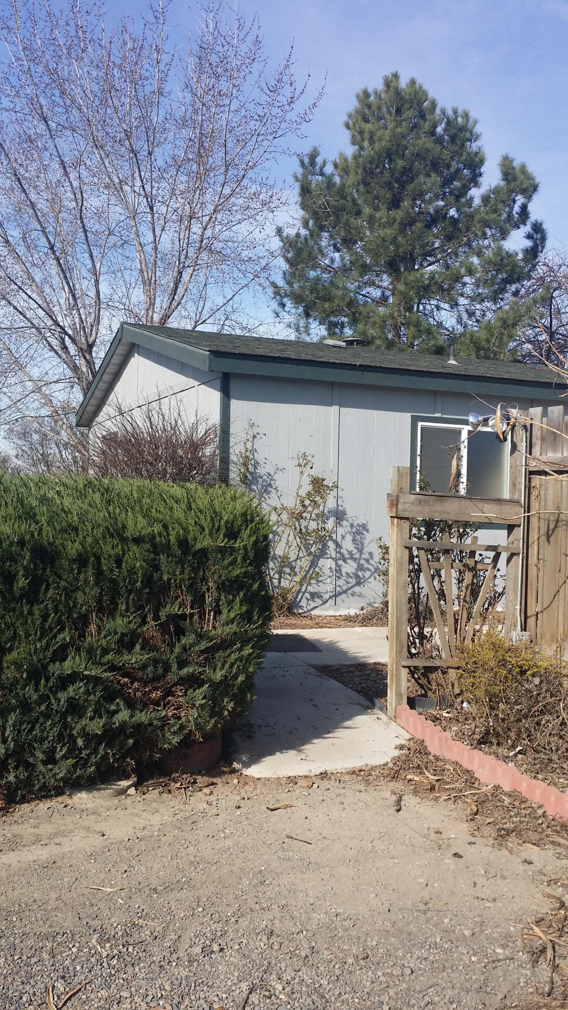 2861 Independence Road Outlook, WA 98938 - Photo 29 of 35 a view of a backyard of the house
