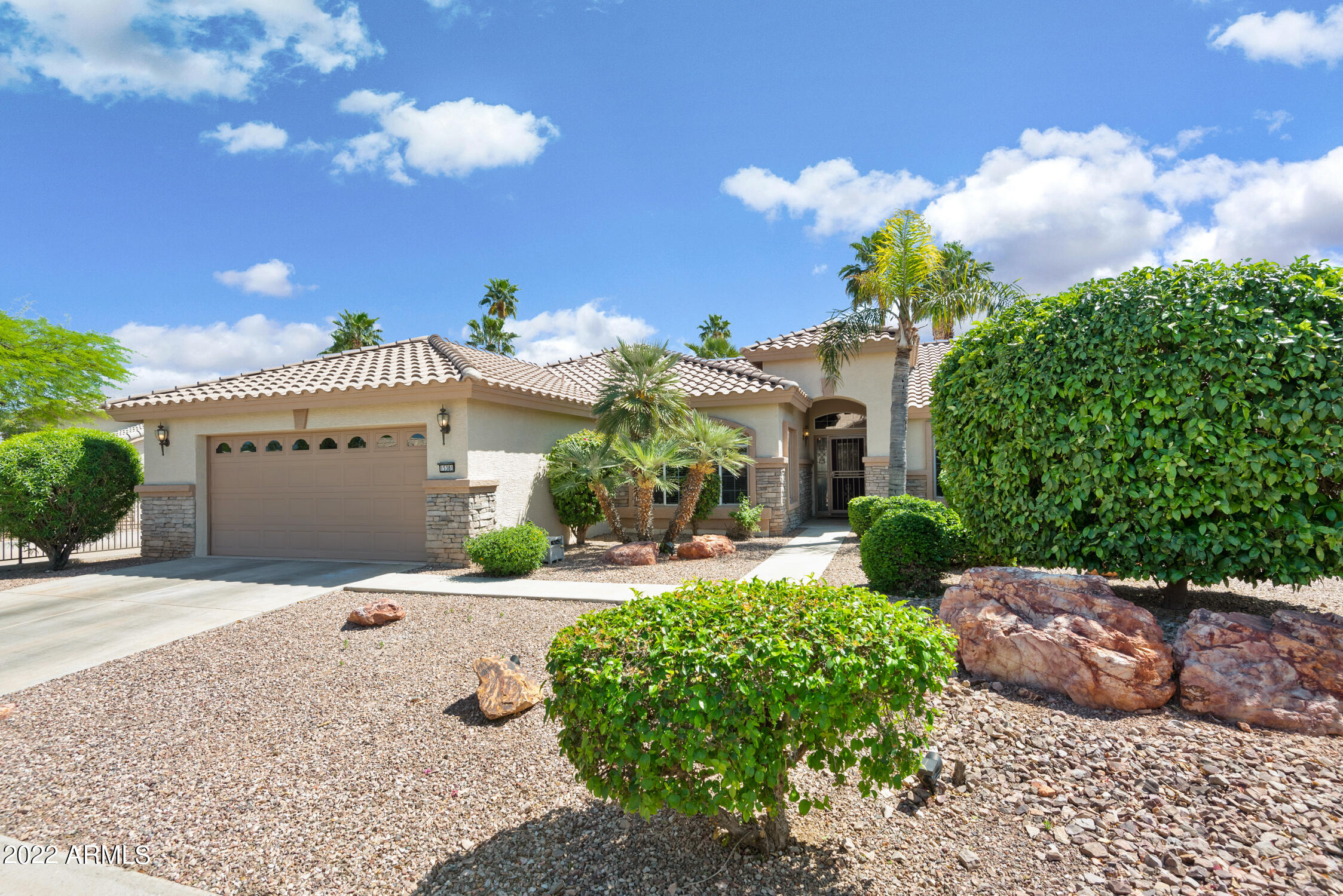 15381 Piccadilly Road Goodyear, AZ 85395 - Photo 1 of 32 Front-of-Home (17)