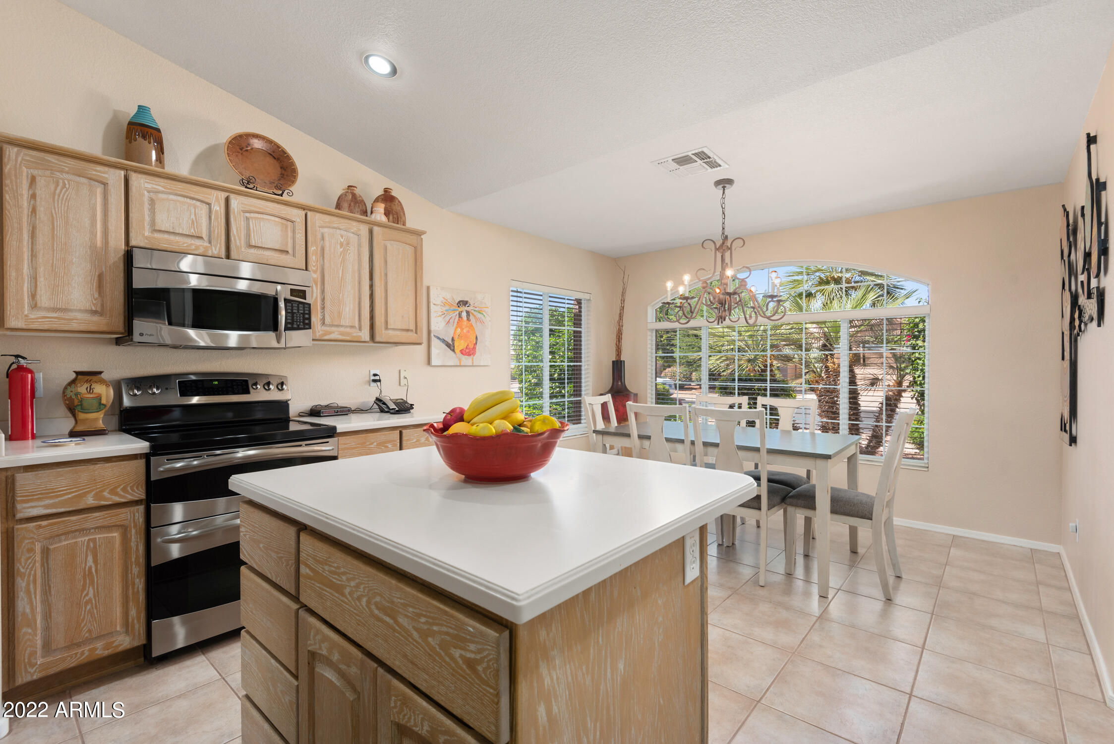 15381 Piccadilly Road Goodyear, AZ 85395 - Photo 14 of 32 Kitchen (97)
