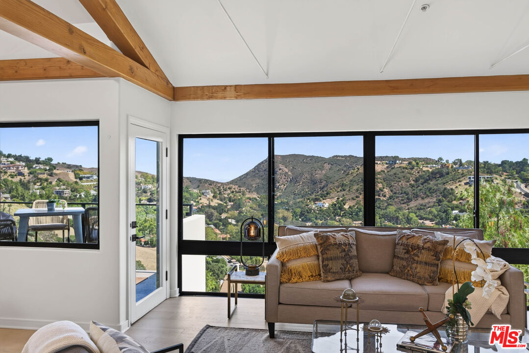 14 Stallion Road Bell Canyon, CA 91307 - Photo 16 of 41 Gallery Image 16