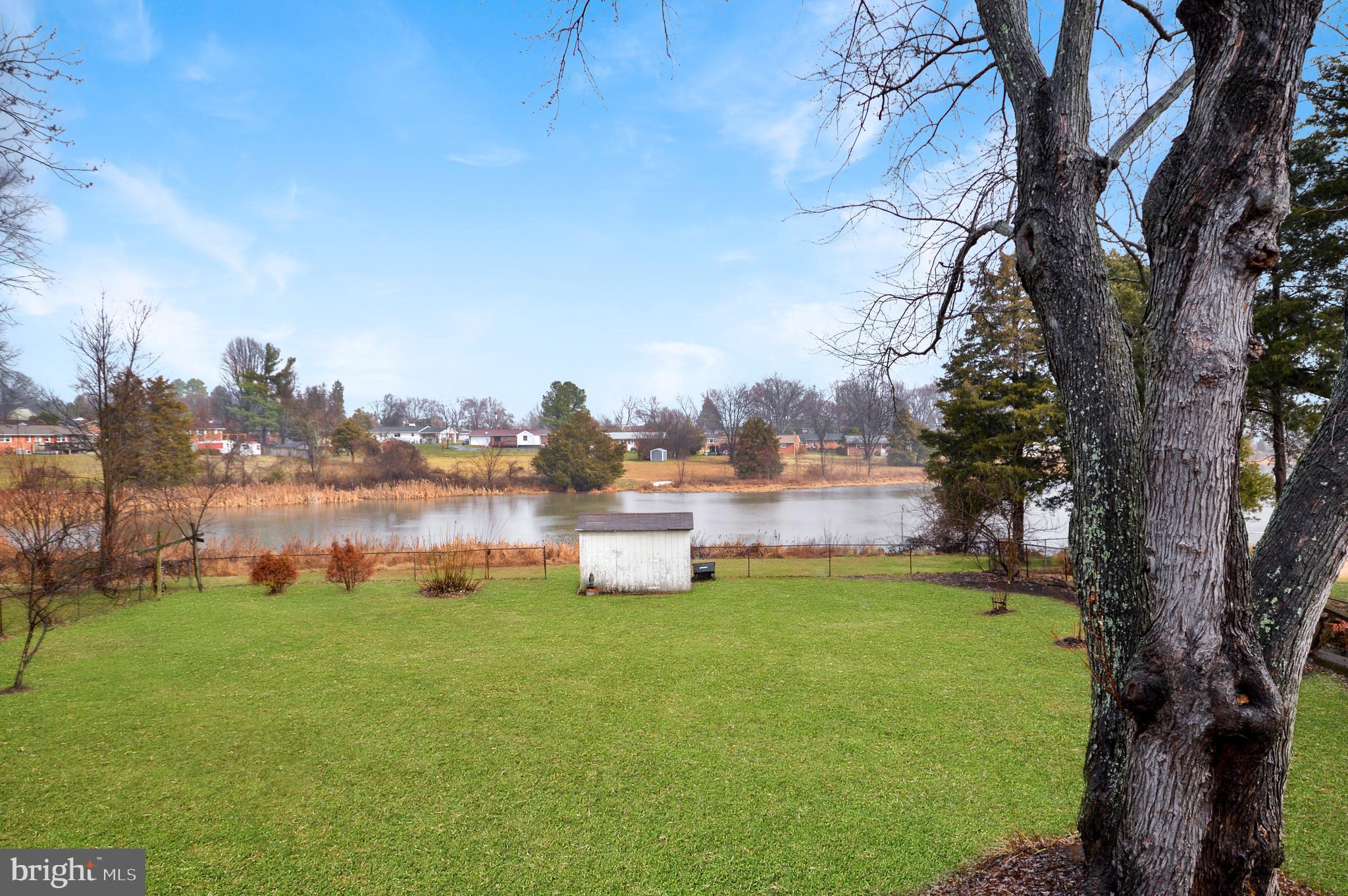 7809 Ontario Road Gainesville, VA 20155 - Photo 2 of 27 Lake Views & Backyard