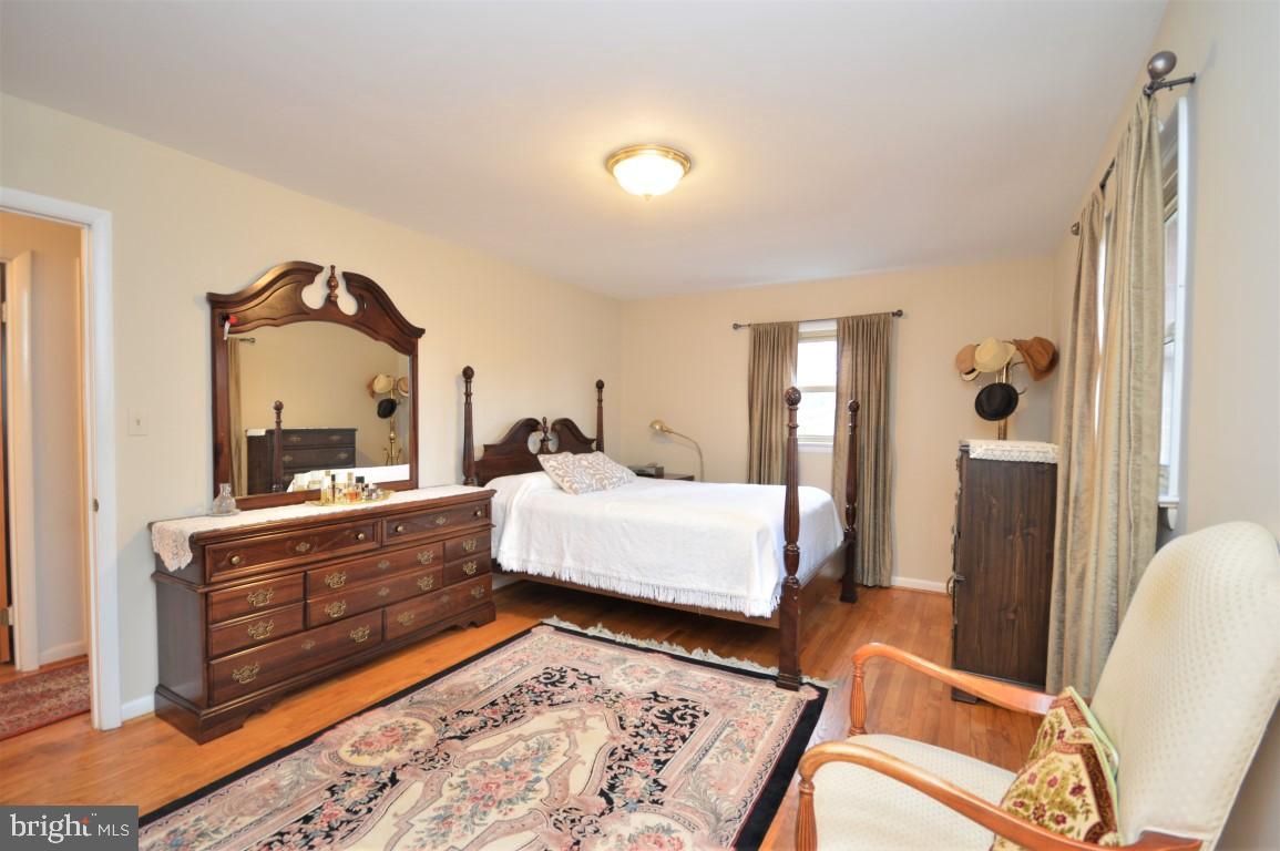 7809 Ontario Road Gainesville, VA 20155 - Photo 13 of 27 Master Bedroom