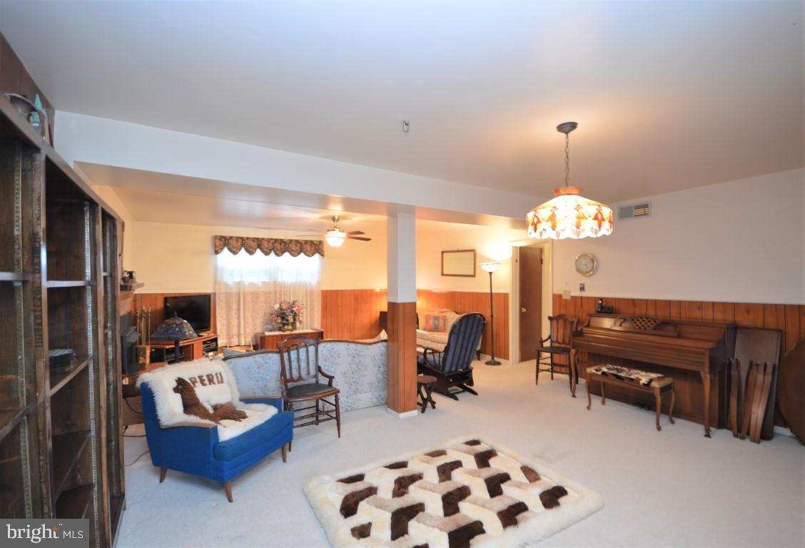 7809 Ontario Road Gainesville, VA 20155 - Photo 21 of 27 Rec Room