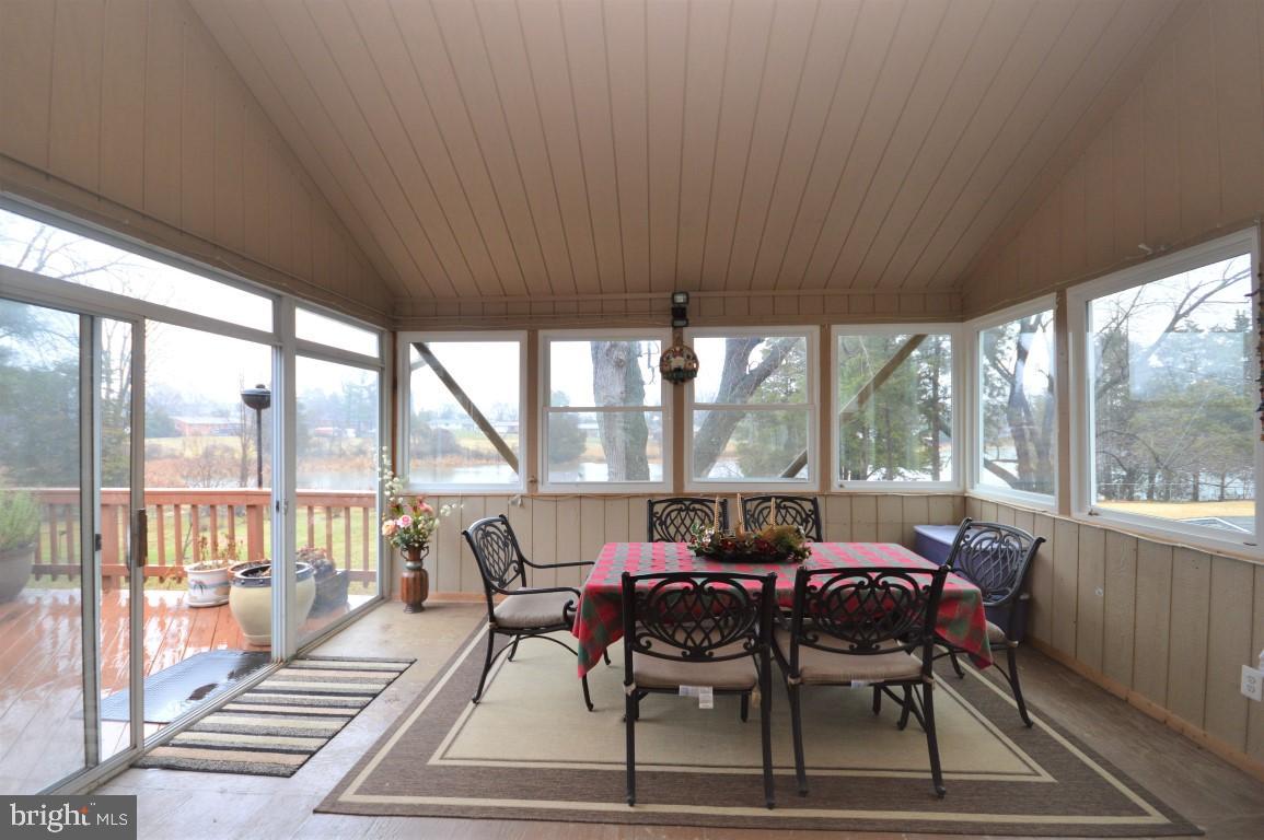 7809 Ontario Road Gainesville, VA 20155 - Photo 25 of 27 3 Seasons Porch with Lake Views
