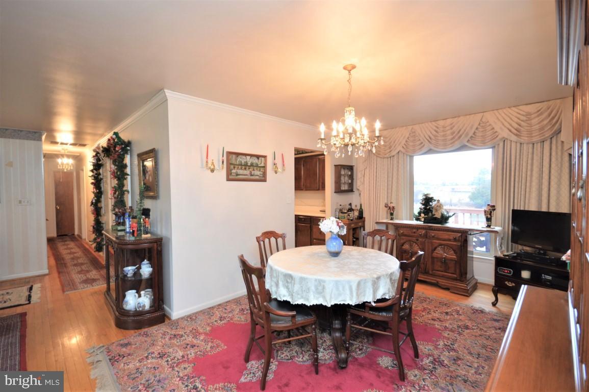7809 Ontario Road Gainesville, VA 20155 - Photo 10 of 27 Dining Room and Hallway