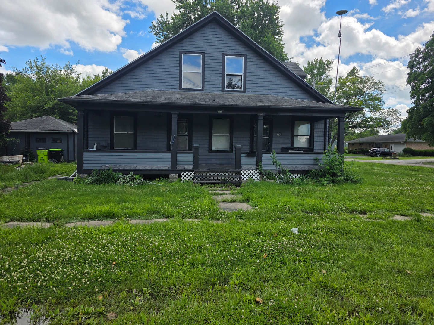 702 Locust Street Carthage, IL 62321 - Photo 1 of 39