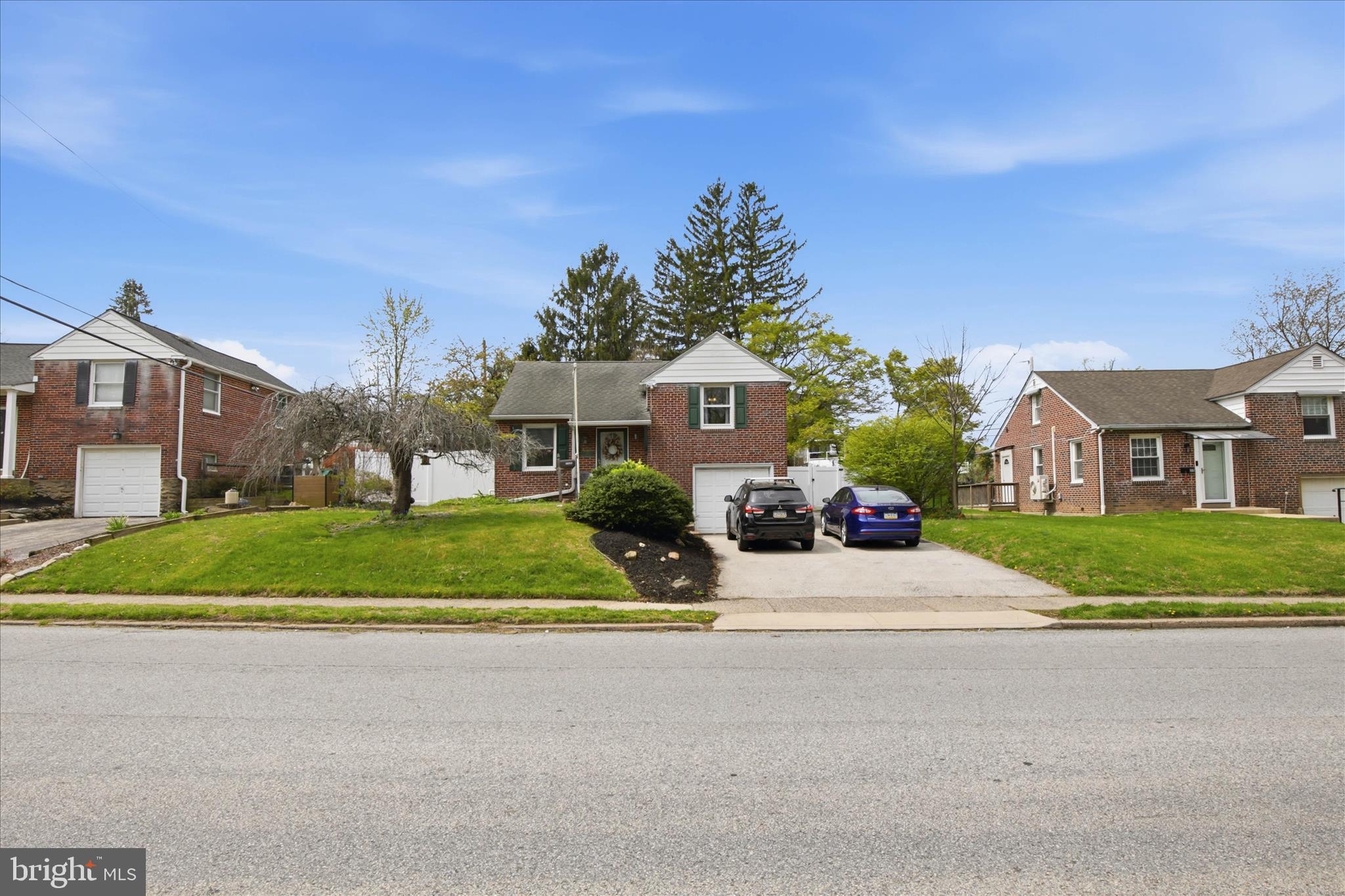 20 North Malin Road Broomall, PA 19008 - Photo 2 of 25