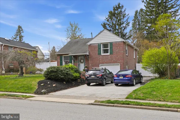 $489,900 | 20 North Malin Road, Broomall, PA 19008
