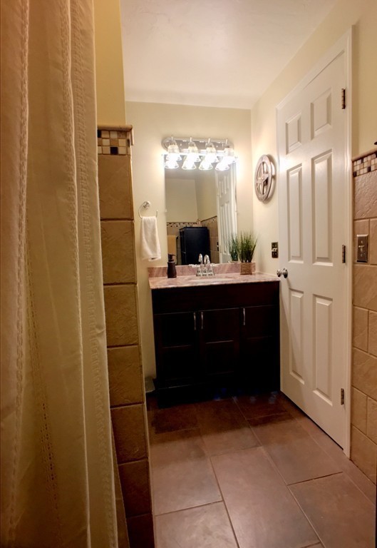 68 Brookfield Road, Unit 302 Charlton, MA 01507 - Photo 16 of 28 Gallery Image 16
