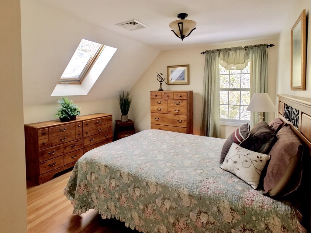 68 Brookfield Road, Unit 302 Charlton, MA 01507 - Photo 8 of 28 Gallery Image 8