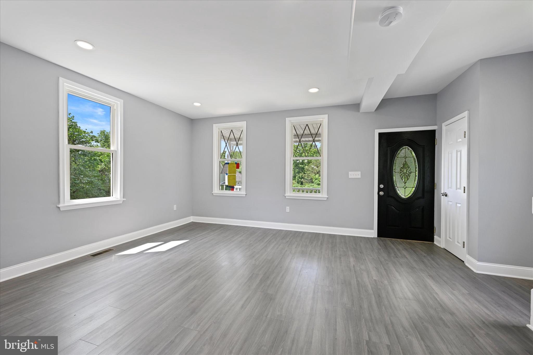 5935 Falls Road Baltimore, MD 21209 - Photo 5 of 28