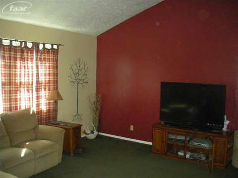10382 Fenner Road Perry, MI 48872 - Photo 4 of 17 20364370-3.JPG