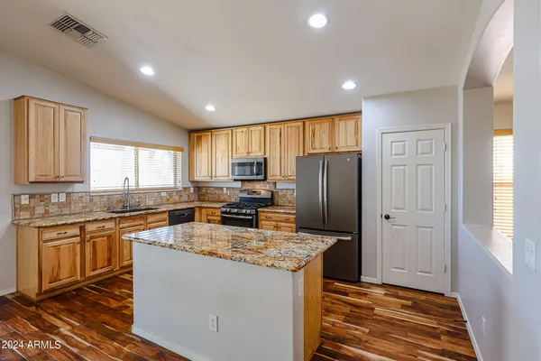 $2,200 | 7423 West Pueblo Avenue, Phoenix, AZ 85043