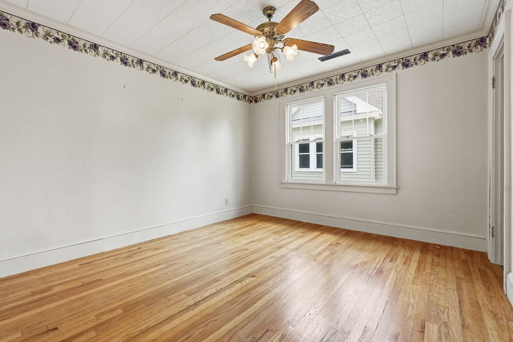 17-19 Howes Street Springfield, MA 01118 - Photo 27 of 42