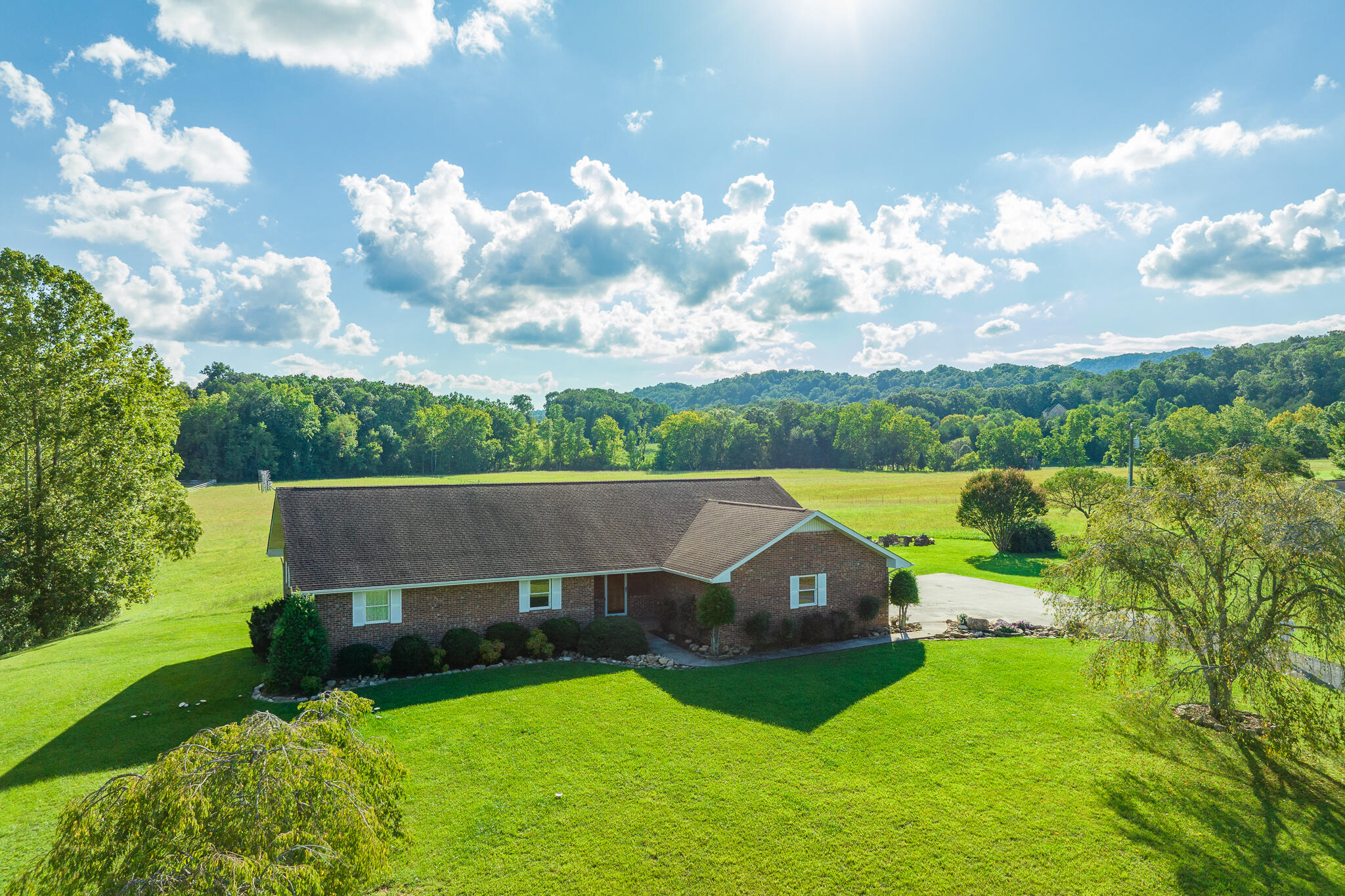 3419 Potato Hill Road Kingsport, TN 37660 - Photo 1 of 70 3419 Potato Hill Rd (16 of 102)