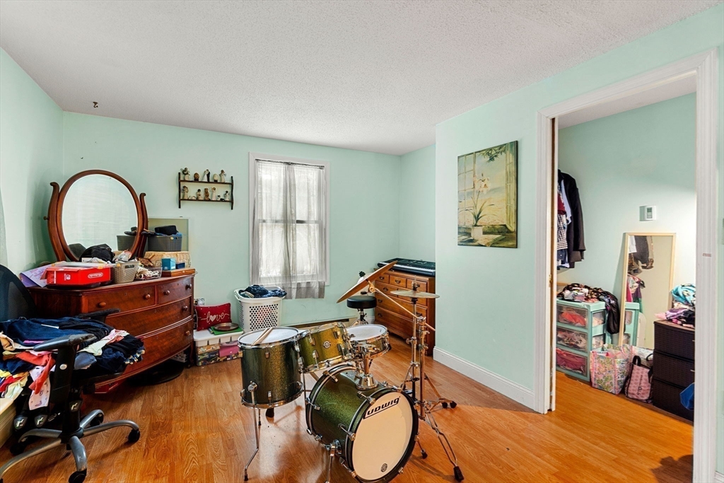 82 Monroe Street Amesbury, MA 01913 - Photo 17 of 24