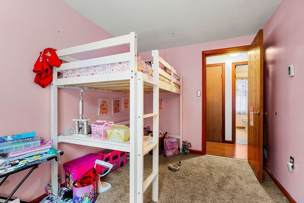 82 Monroe Street Amesbury, MA 01913 - Photo 23 of 24