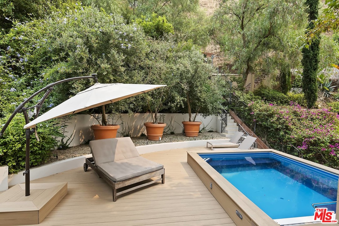 2150 Outpost Drive Los Angeles, CA 90068 - Photo 23 of 39