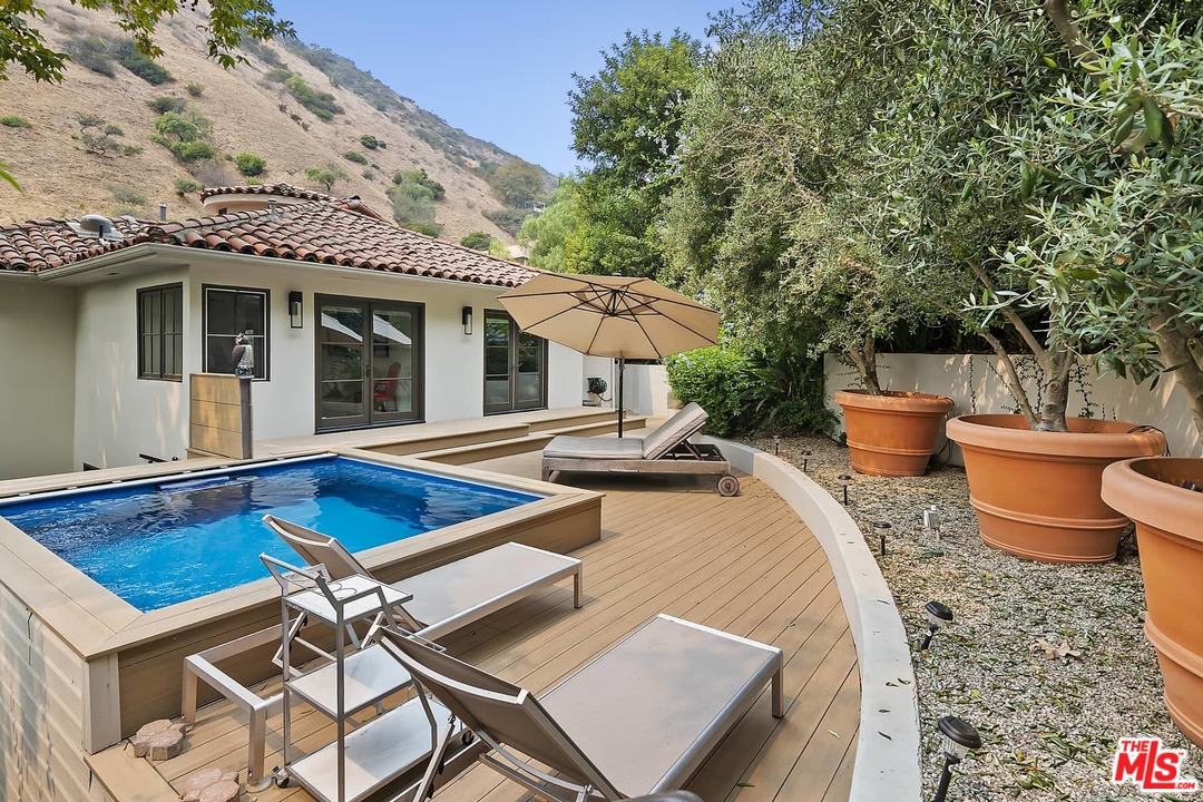 2150 Outpost Drive Los Angeles, CA 90068 - Photo 24 of 39