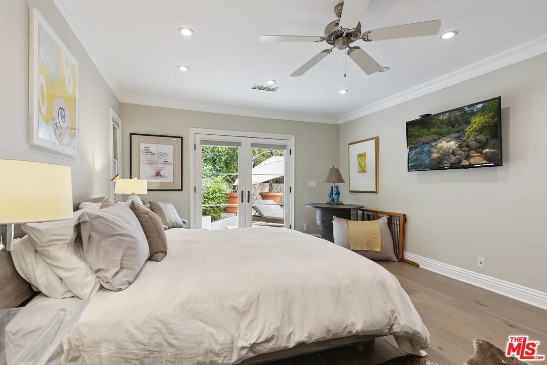 2150 Outpost Drive Los Angeles, CA 90068 - Photo 26 of 39