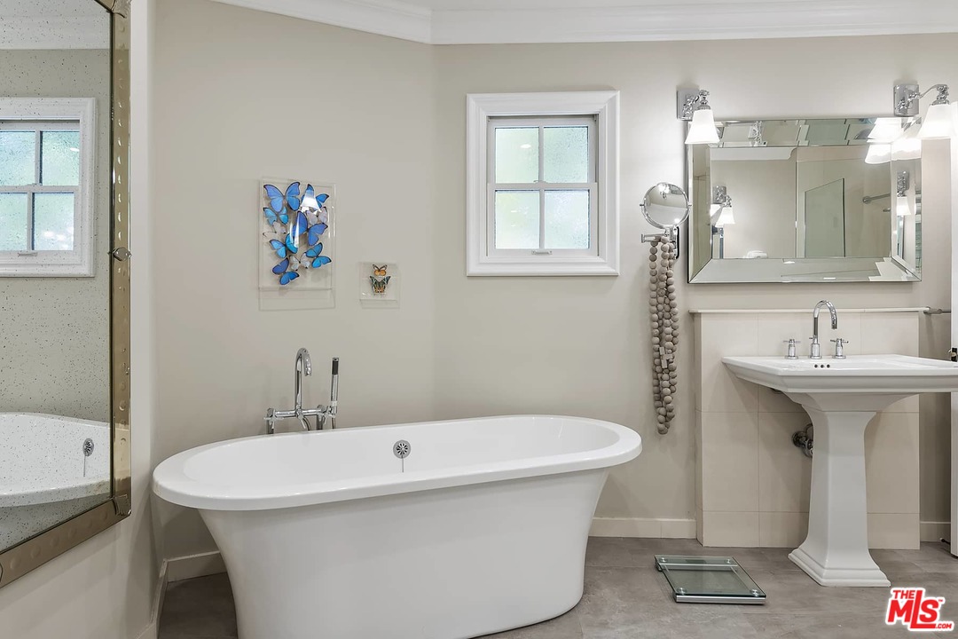 2150 Outpost Drive Los Angeles, CA 90068 - Photo 29 of 39