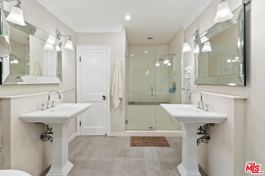 2150 Outpost Drive Los Angeles, CA 90068 - Photo 30 of 39